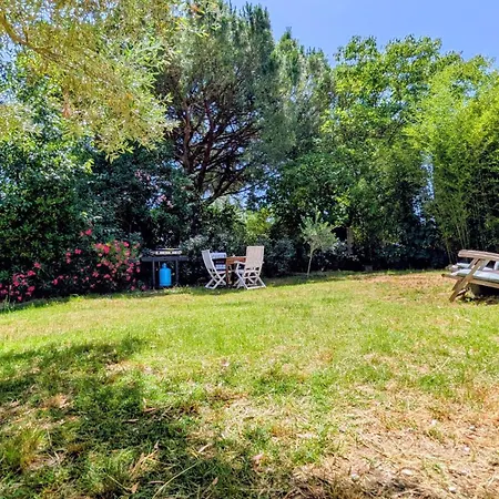 Nyaraló Mazet A Uzes, Proche Du Haras National, Wifi Et Parking Prive Gratuit