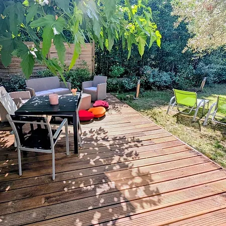 Nyaraló Mazet A Uzes, Proche Du Haras National, Wifi Et Parking Prive Gratuit